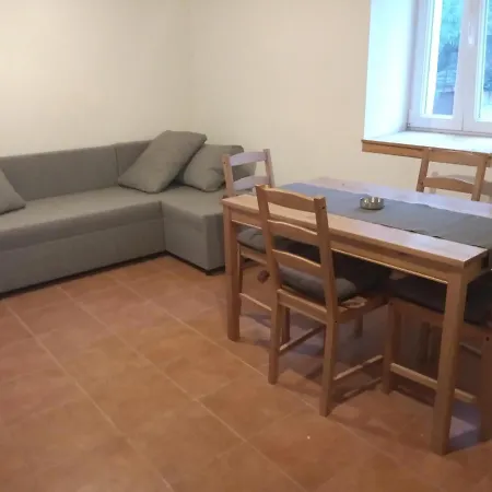 Tomina Apartament