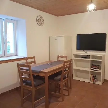 Tomina Lägenhet *