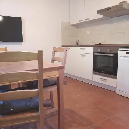 Tomina Lägenhet Donje Selo na Šolti