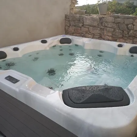 Apartament Tomina Donje Selo na Šolti