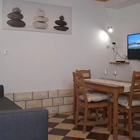 Tomina * Donje Selo na Šolti